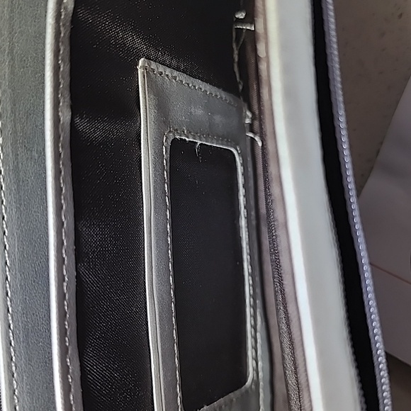 Black Woven Clutch With Magnetic Closure. New No Tags - Picture 6 of 8